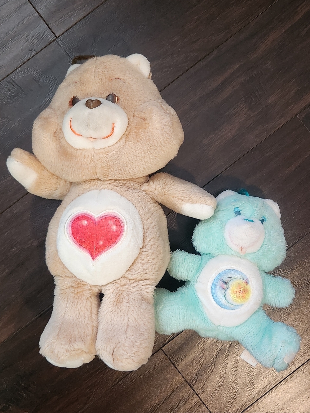 Vintage 1983 TENDER HEART and BEDTIME BEAR Care Bears Plush Kenner beige with he